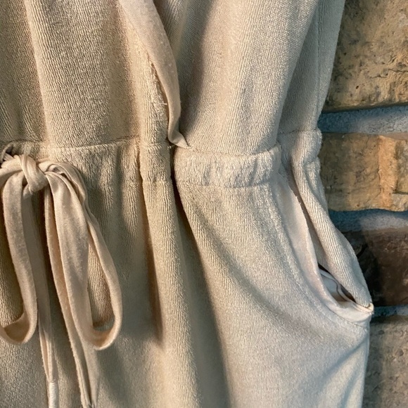 Women’s Tan Jumpsuit Sleeveless Adjustable Tie Waist Cropped Leg Terry large - Picture 10 of 13